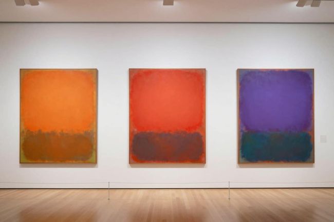 Museum gallery installation of multiple Mark Rothko paintings