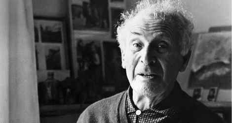 Buy Marc Chagall superb reproductions hand-painted on canvas with oil painting, rivaling with the master quality. Choose between dozens of artwork.